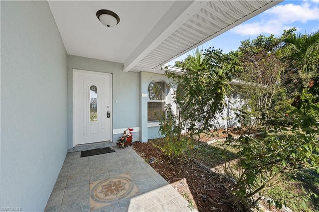 1721 SE 21st TER, Cape Coral, FL 33990