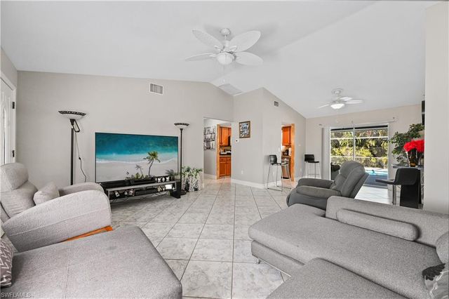 1721 SE 21st TER, Cape Coral, FL 33990