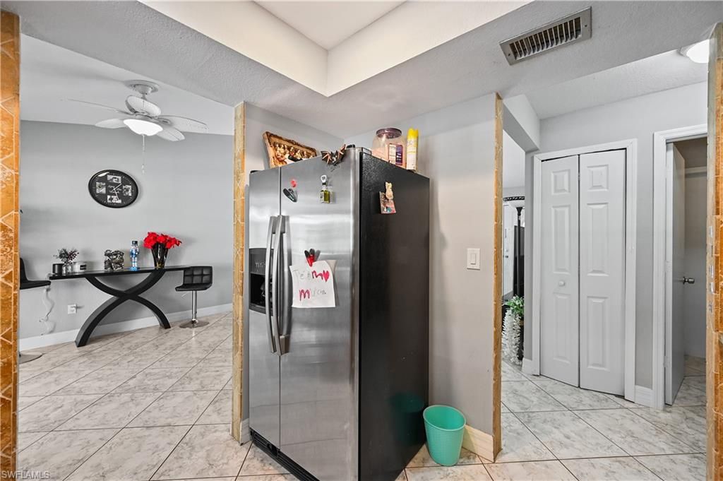 Image 13 of property listing at 1721 SE 21st TER, Cape Coral, FL 33990