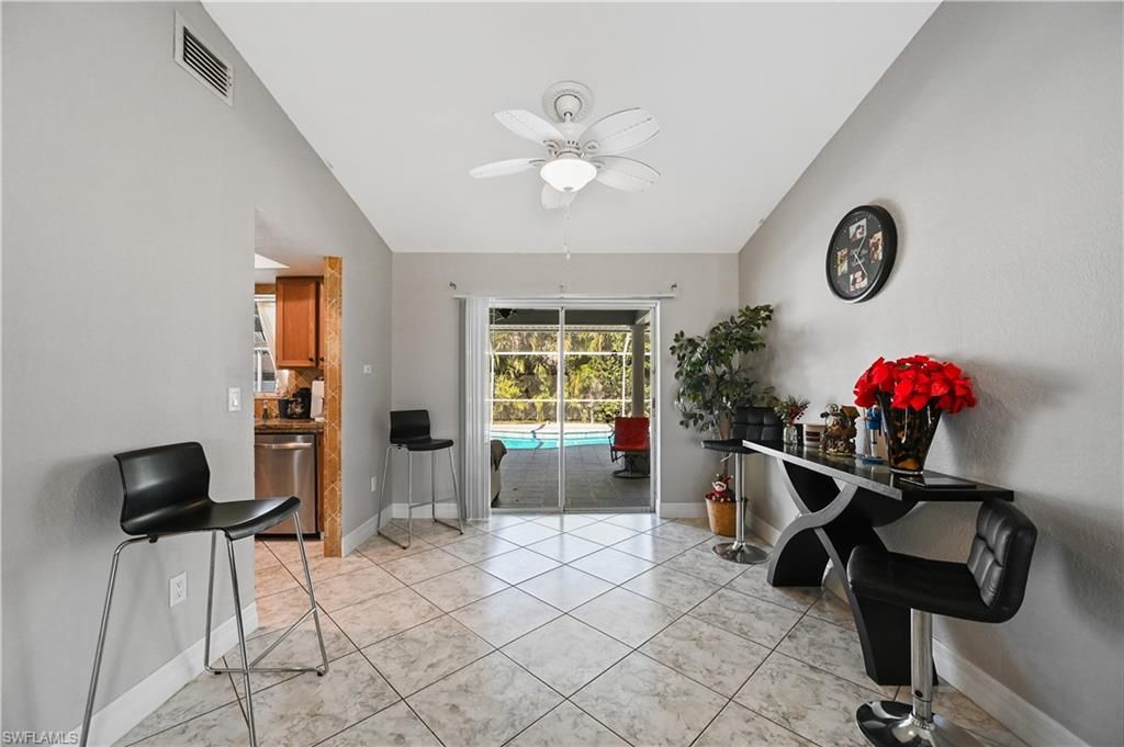 Image 14 of property listing at 1721 SE 21st TER, Cape Coral, FL 33990