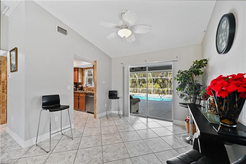 Image 15 of property listing at 1721 SE 21st TER, Cape Coral, FL 33990