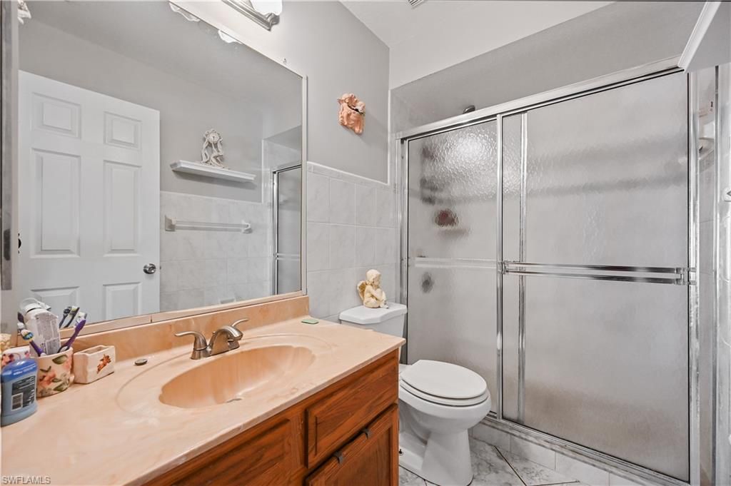 Image 18 of property listing at 1721 SE 21st TER, Cape Coral, FL 33990