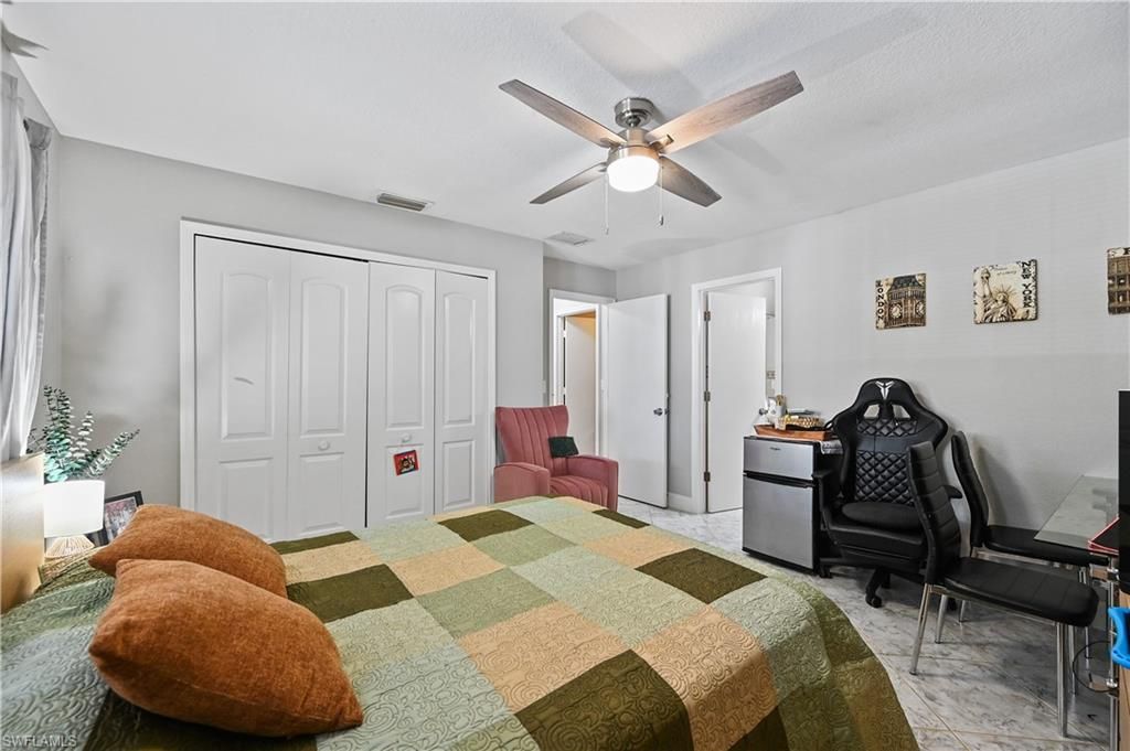 Image 23 of property listing at 1721 SE 21st TER, Cape Coral, FL 33990