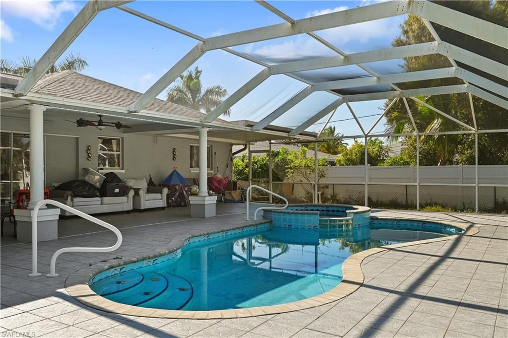 Image 28 of property listing at 1721 SE 21st TER, Cape Coral, FL 33990