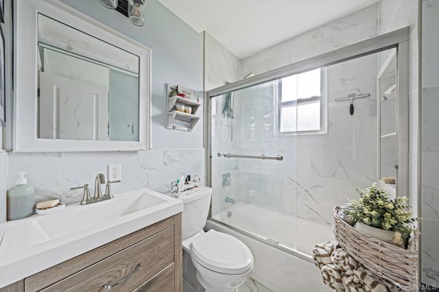 127 Clinton Avenue, East Patchogue, NY 11772