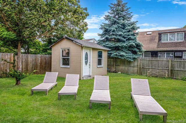 127 Clinton Avenue, East Patchogue, NY 11772