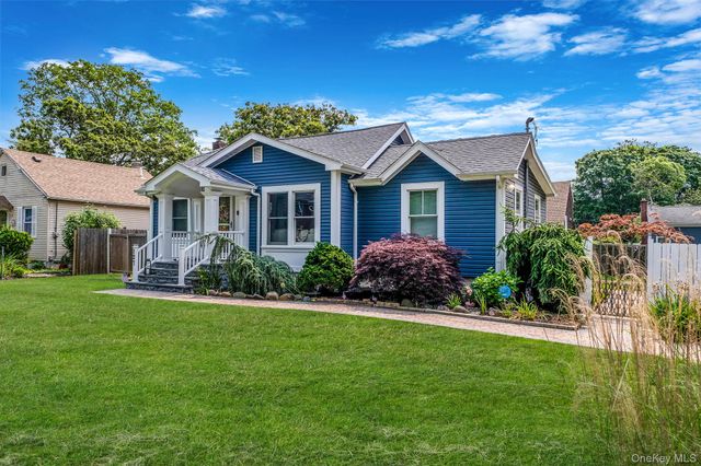 127 Clinton Avenue, East Patchogue, NY 11772