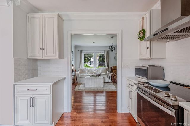 127 Clinton Avenue, East Patchogue, NY 11772