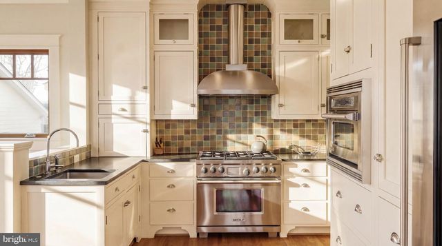 5521 POTOMAC AVE NW, Washington, DC 20016
