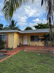 1450 NW 20th Ct 1-2, Fort Lauderdale, FL 33311