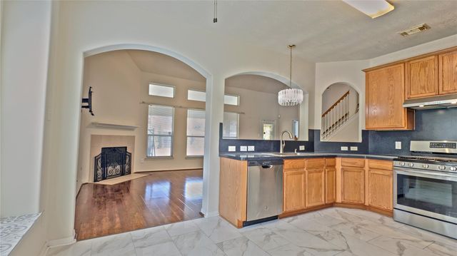 9502 Curry Landing Drive, Houston, TX 77095