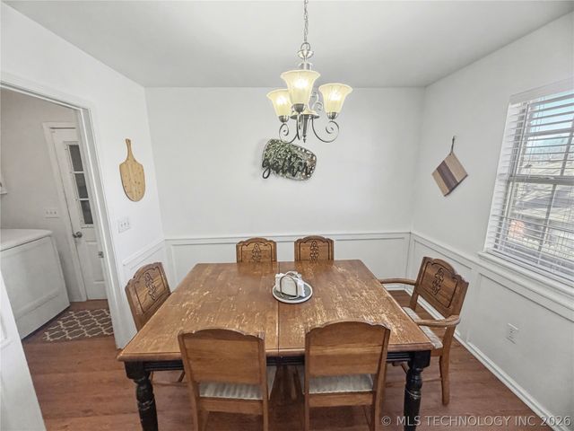 117 Oakwood Drive, Tahlequah, OK 74464