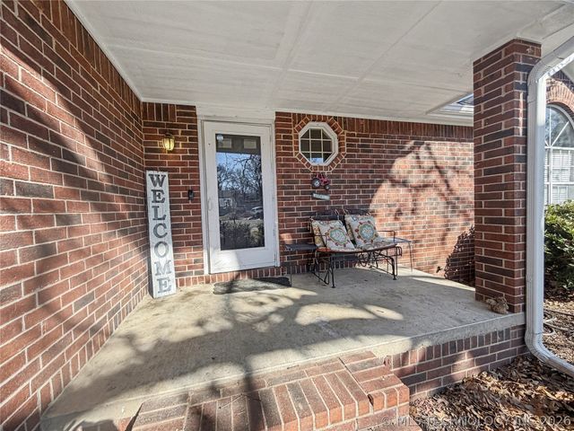 117 Oakwood Drive, Tahlequah, OK 74464