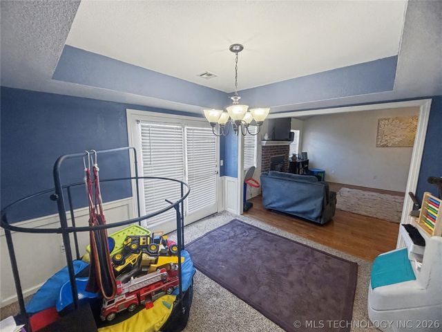 117 Oakwood Drive, Tahlequah, OK 74464