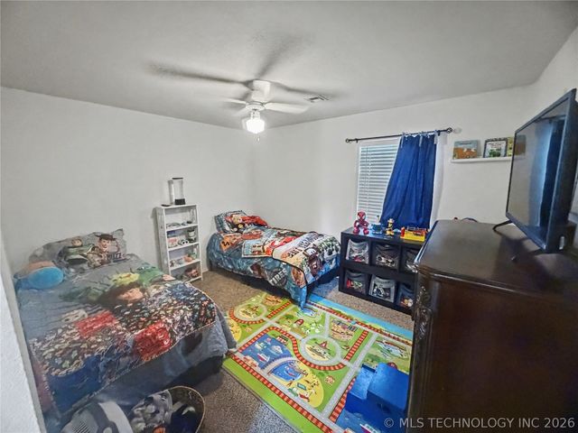 117 Oakwood Drive, Tahlequah, OK 74464