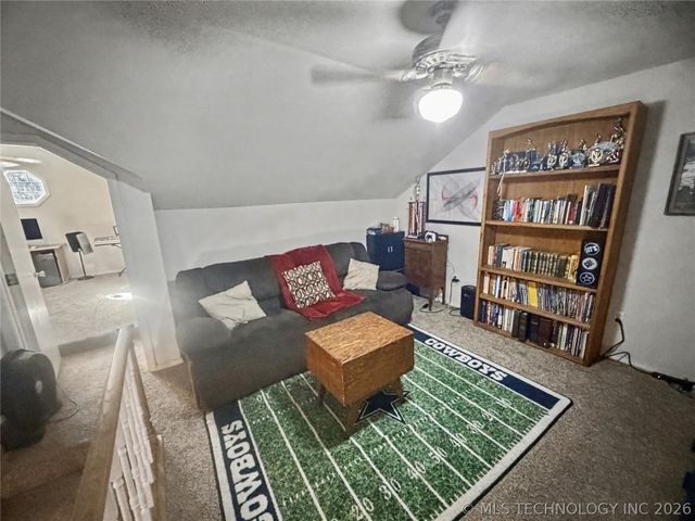 117 Oakwood Drive, Tahlequah, OK 74464