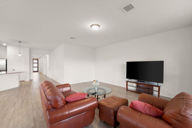 7404 Lowery XING, Austin, TX 78744