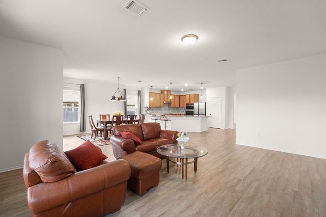 7404 Lowery XING, Austin, TX 78744