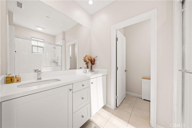 134 Canvas, Irvine, CA 92620