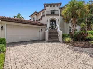28560 Calabria CT # 202, Naples, FL 34110