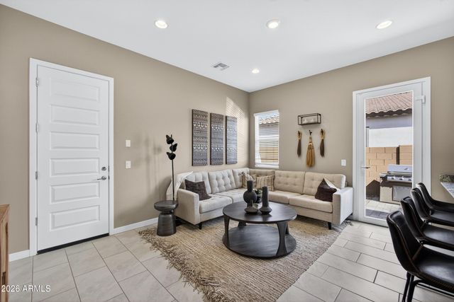 9969 S DUTCHMAN Drive, Apache Junction, AZ 85120