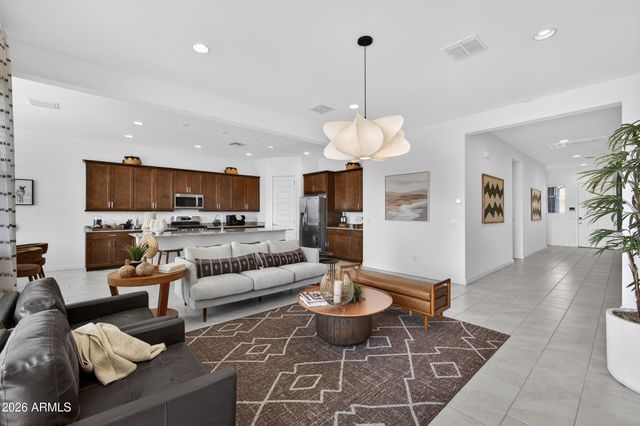 9969 S DUTCHMAN Drive, Apache Junction, AZ 85120