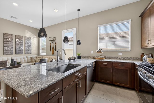 9969 S DUTCHMAN Drive, Apache Junction, AZ 85120