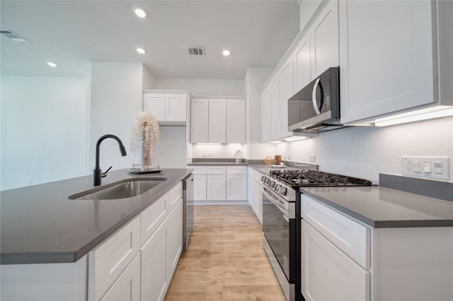 5324 Rue Street, Houston, TX 77033