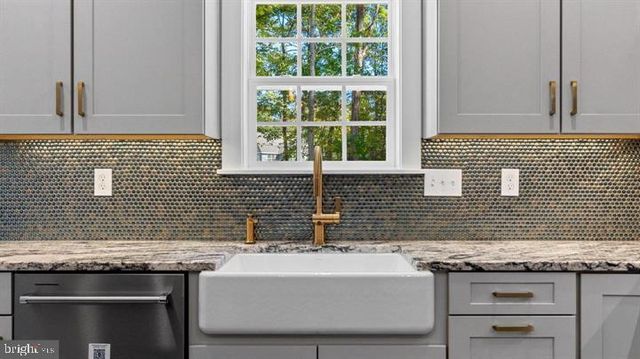 30 ACORN LN, Elizabethtown, PA 17022