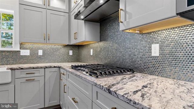 30 ACORN LN, Elizabethtown, PA 17022