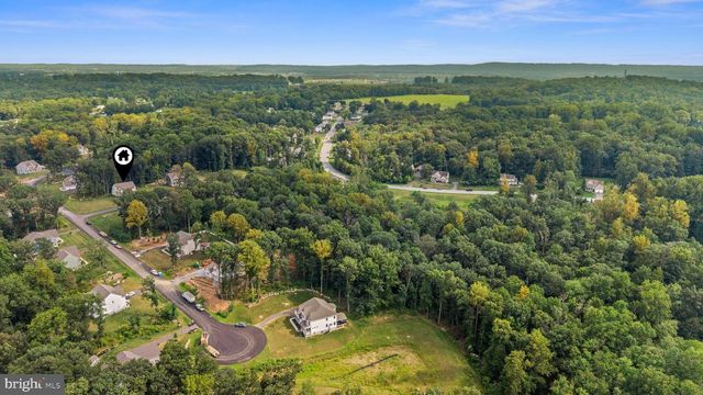 30 ACORN LN, Elizabethtown, PA 17022