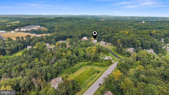 30 ACORN LN, Elizabethtown, PA 17022