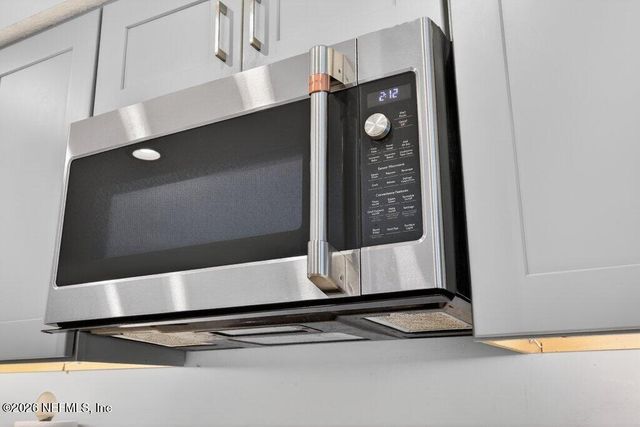 320 SUNRISE Circle, Neptune Beach, FL 32266