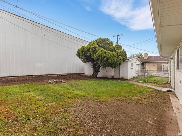 45 W 1600 N, Sunset, UT 84015