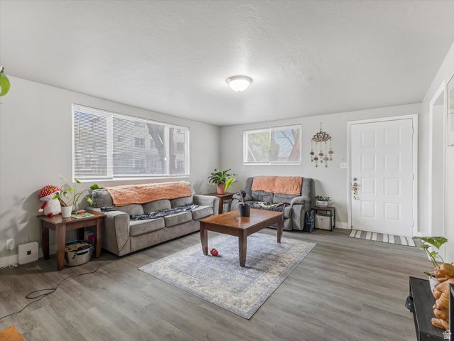 45 W 1600 N, Sunset, UT 84015