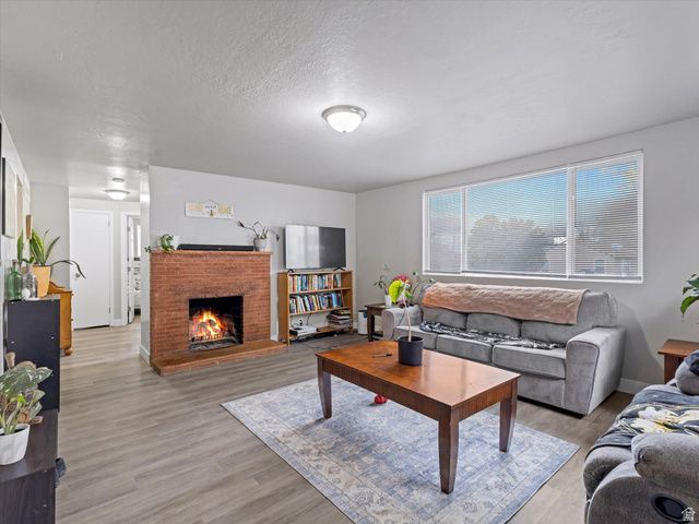 45 W 1600 N, Sunset, UT 84015