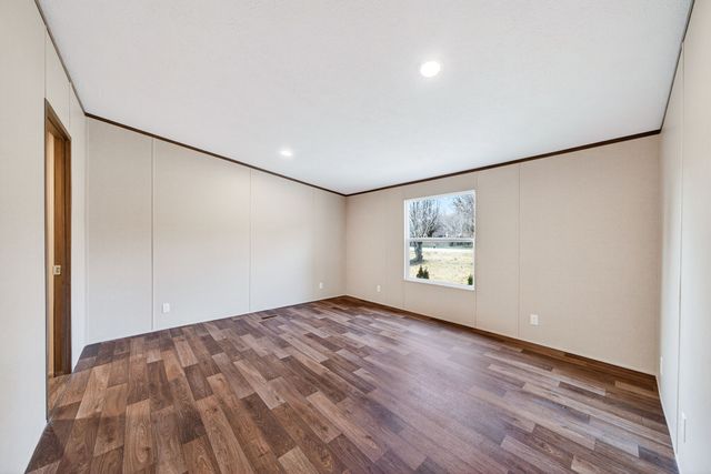 226 N G St, Hillsboro, TN 37342