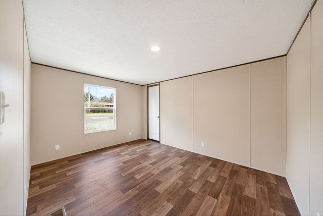 226 N G St, Hillsboro, TN 37342