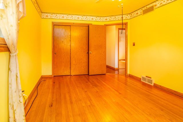 S67W13014 Larkspur ROAD, Muskego, WI 53150