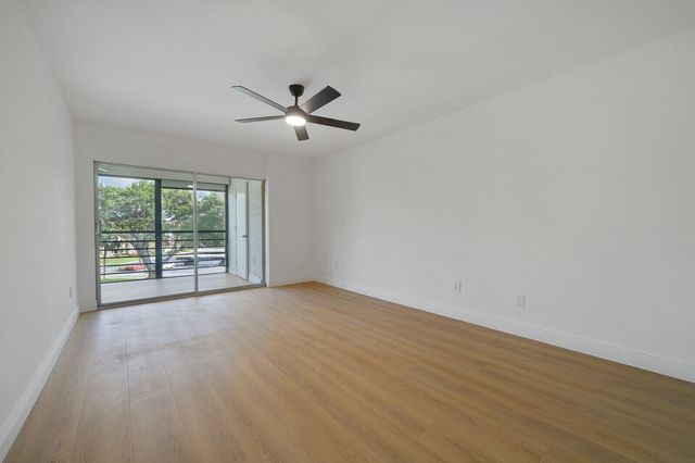 23345 Carolwood Lane 406, Boca Raton, FL 33428