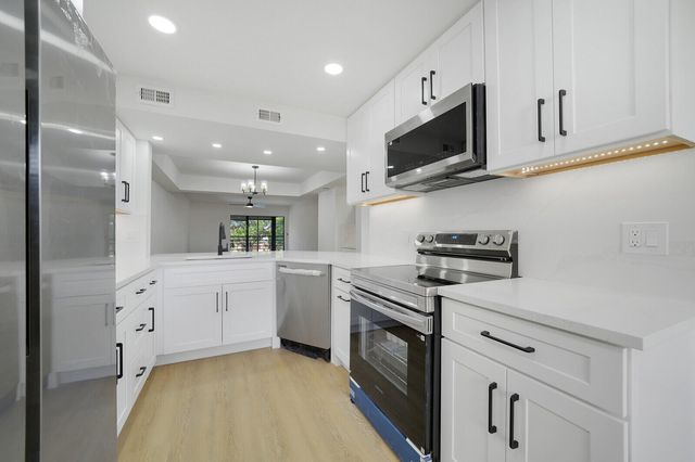 23345 Carolwood Lane 406, Boca Raton, FL 33428