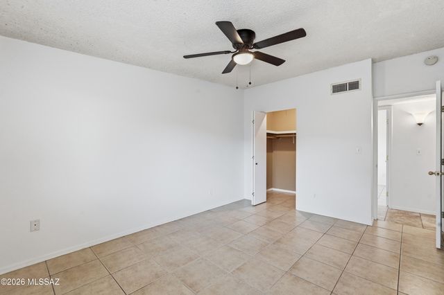 6916 N Galaxy Place, Tucson, AZ 85741