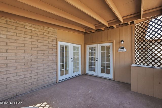 6916 N Galaxy Place, Tucson, AZ 85741