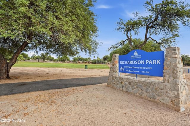 6916 N Galaxy Place, Tucson, AZ 85741