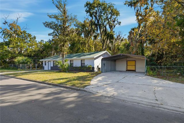 1915 BRONSON STREET, Palatka, FL 32177