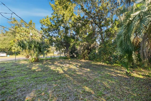 1915 BRONSON STREET, Palatka, FL 32177