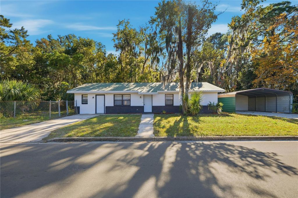 1915 BRONSON STREET, Palatka, FL 32177