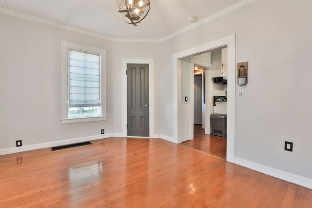 4 Arlington Avenue, Nashua, NH 03060