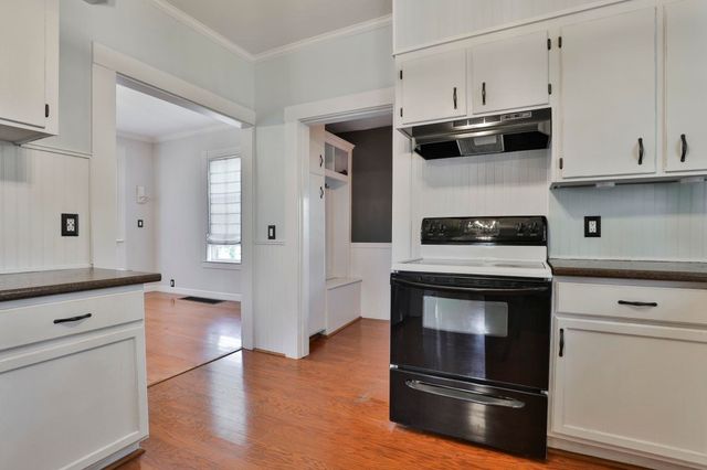 4 Arlington Avenue, Nashua, NH 03060