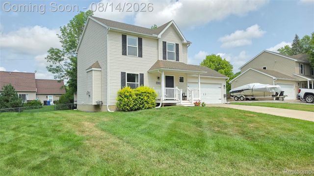 2439 Par Court, Oceola Township, MI 48843